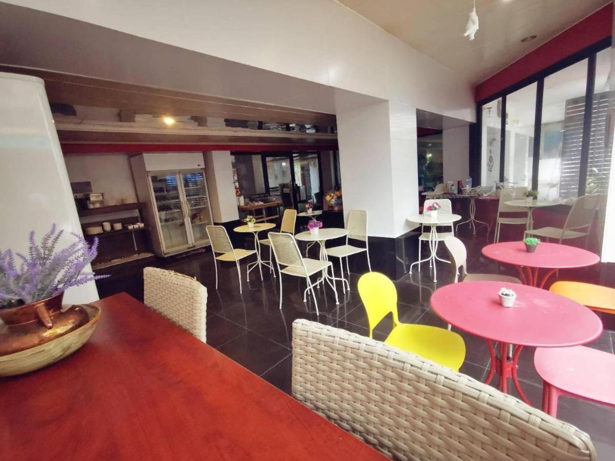 Отель Chilli Salza Patong Экстерьер фото